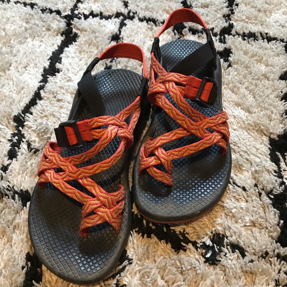 Orange chacos
